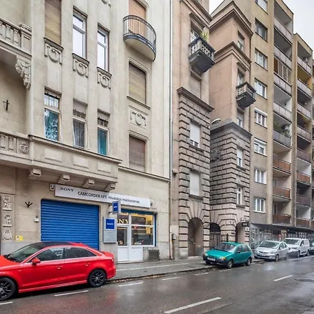 Appartamento Buda's Classic Gem Family Friendly Spacious Budapest